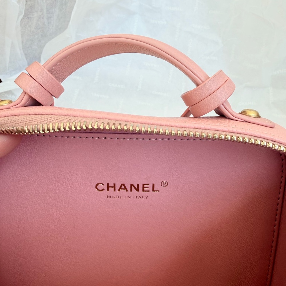 Chanel Pink vanity case bag with handle Handbag - Picture 10 of 11